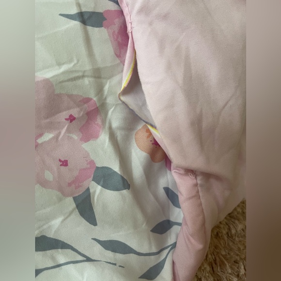 3 for $19) Cute baby girls comforter and pillow set - Picture 2 of 8